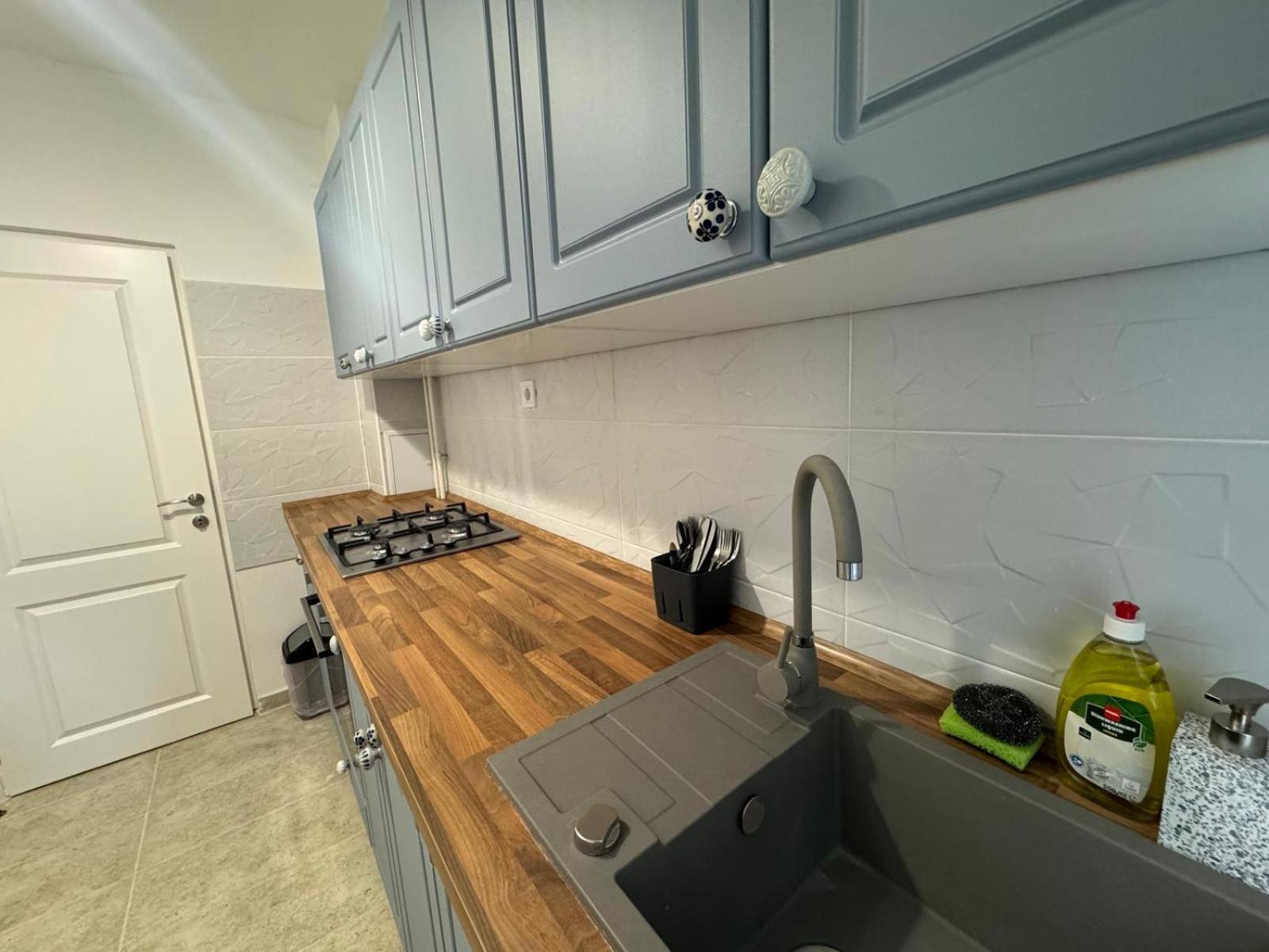 Peony Apartament Craiova Esterno foto